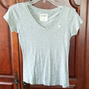 Abercrombie kids Vneck short sleeve shirt